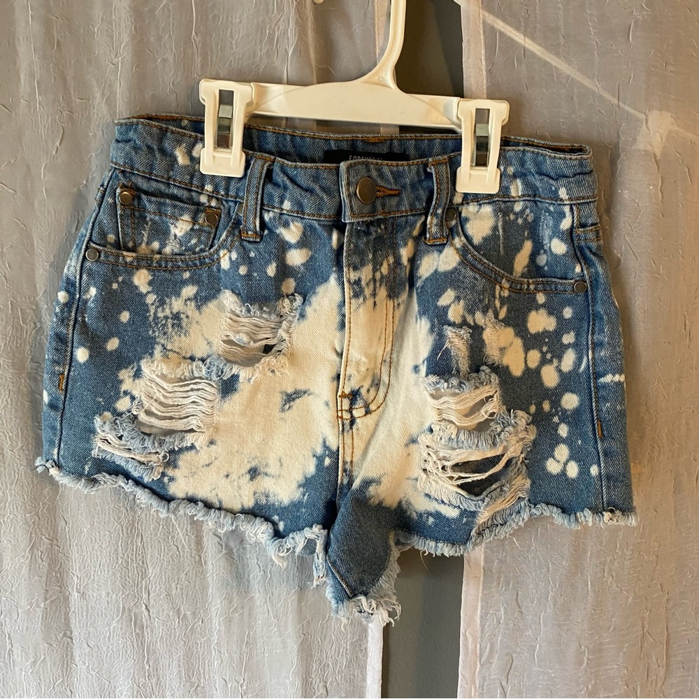 Forever 21 bleached low rise shorts